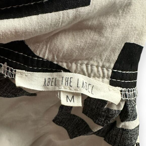 ABEL THE LABEL Women’s Black White Abstract Tiered Sundress Size Medium - Picture 4 of 8